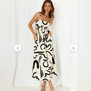 Brand New Printed Cotton Cut Out Midi Dress - Black and White 🤍